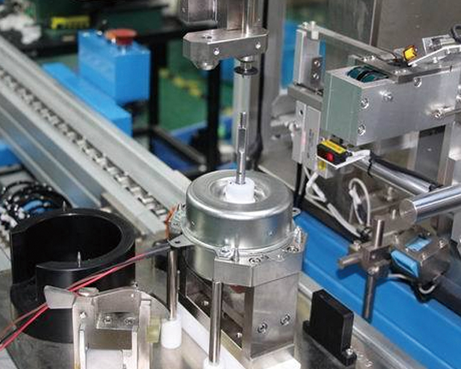 Lini produksi perakitan motor cangkang besi